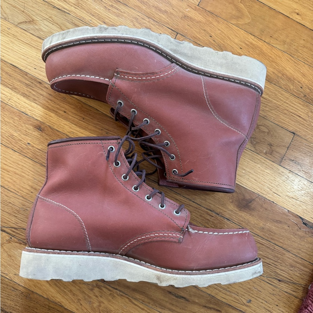 LIKE NEW 6-inch Classic Moc Red Wings